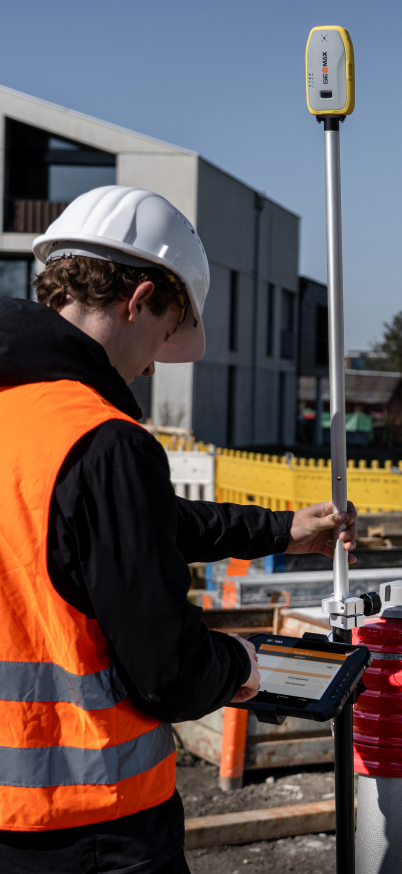 GeoMax equipment mobile slide 3